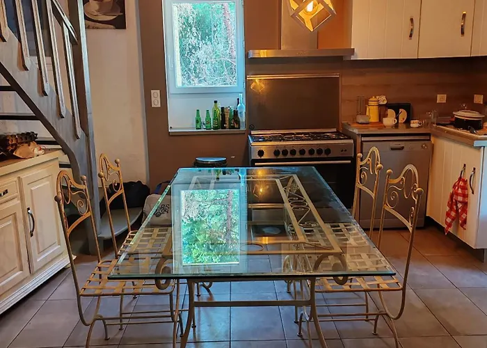 Chez Patibi فيلة *